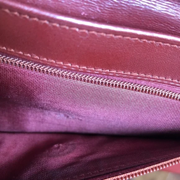 CARTIER Paris Bordeaux Burgundy Collection Kiss Lock Wallet Clutch